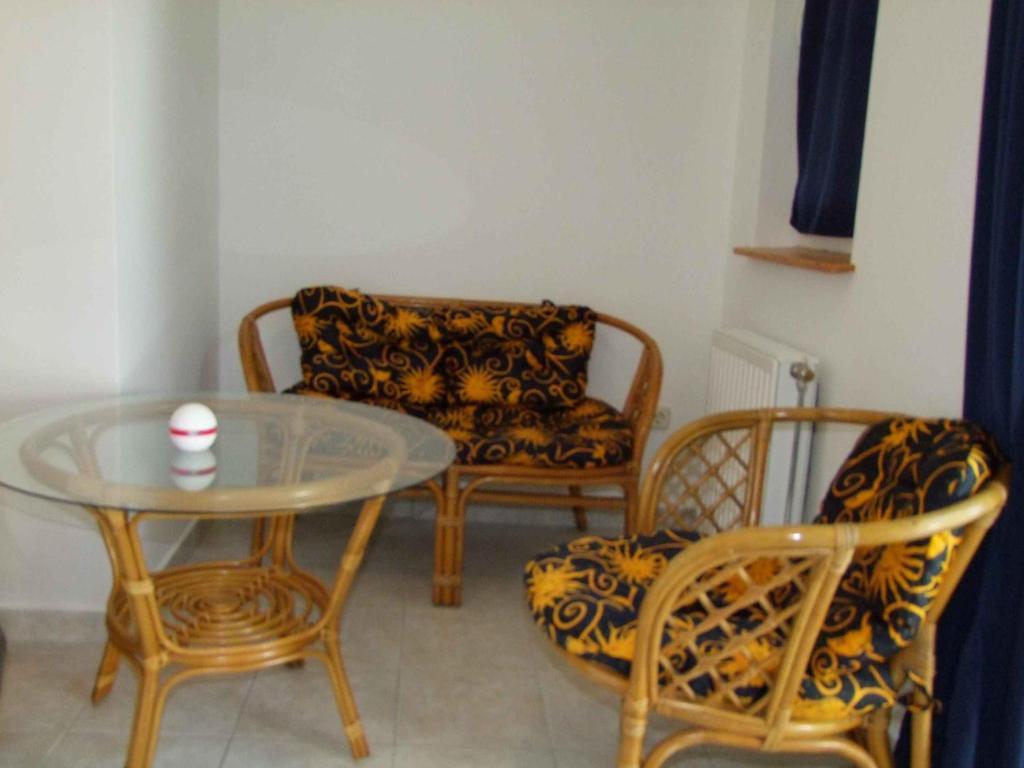 זמראדי Hotel Platan חדר תמונה